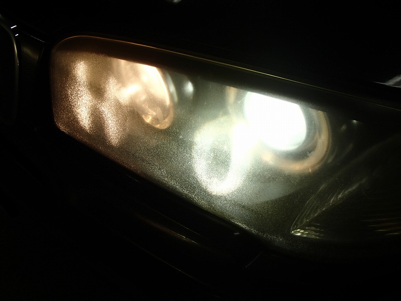 BMW X3 ヘッドライトレンズリペア 施工前04