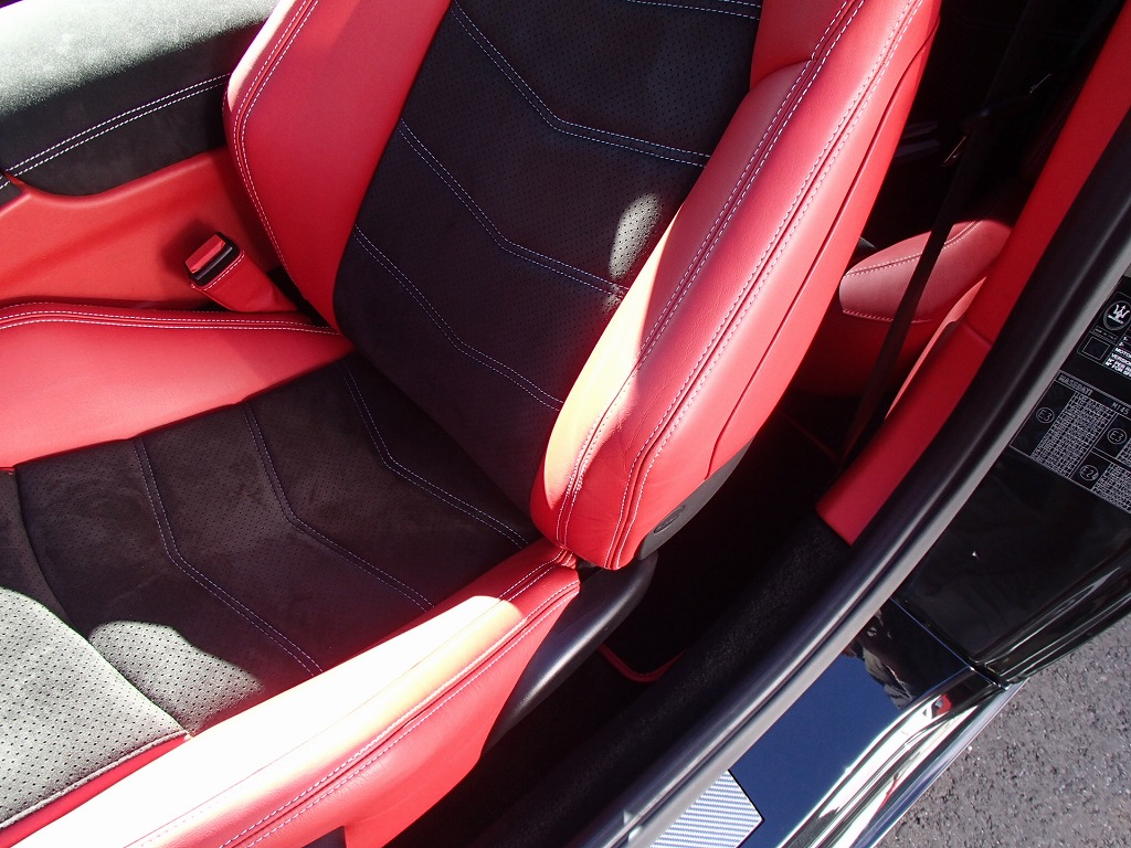 Maserati GranTurismo damaged leather seat repair After01
